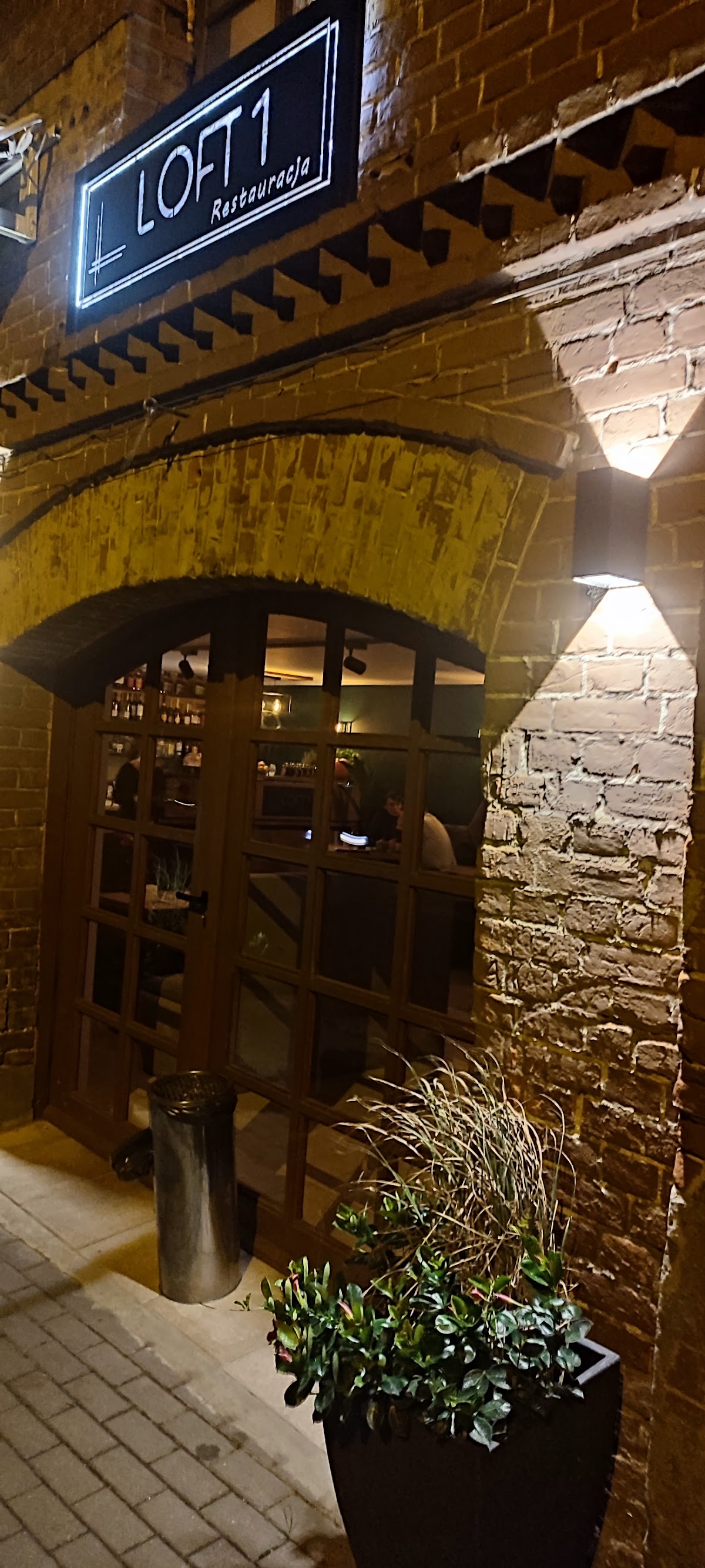 LOFT1 Restaurant Interior